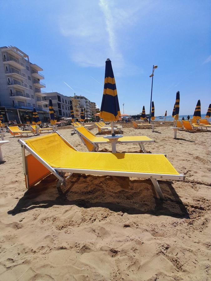 Seaside Deluxe Appartamento Durrës